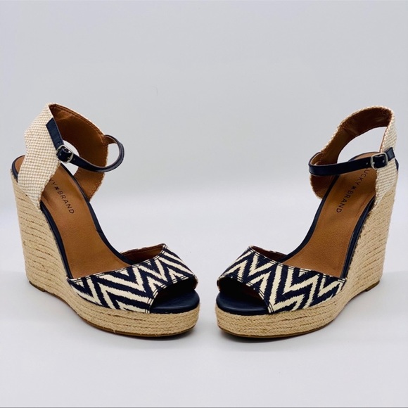 EUC Lucky Brand Blue/Tan Wedge Sandal - Picture 3 of 11